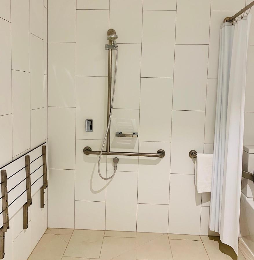 Quest Burwood East Aparthotel Bagian luar foto