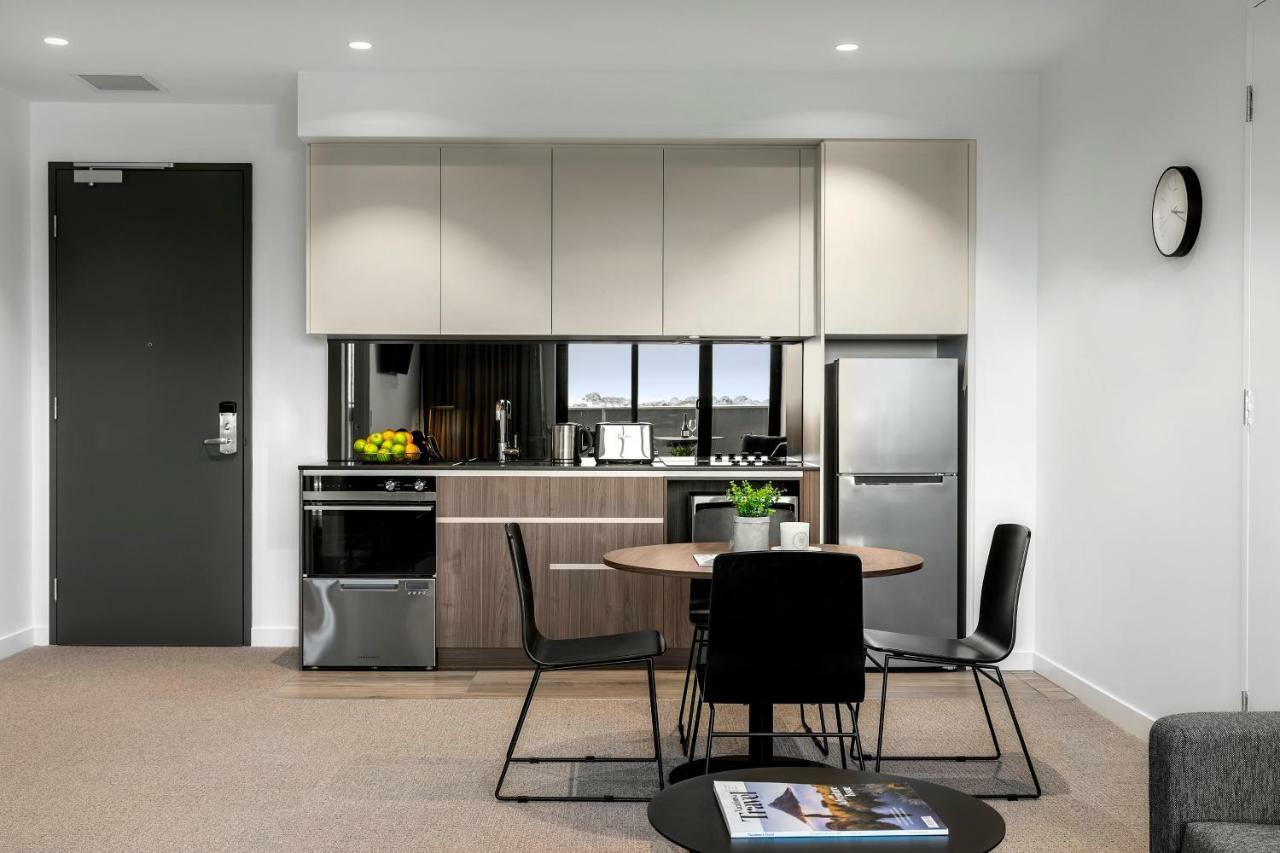 Quest Burwood East Aparthotel Bagian luar foto