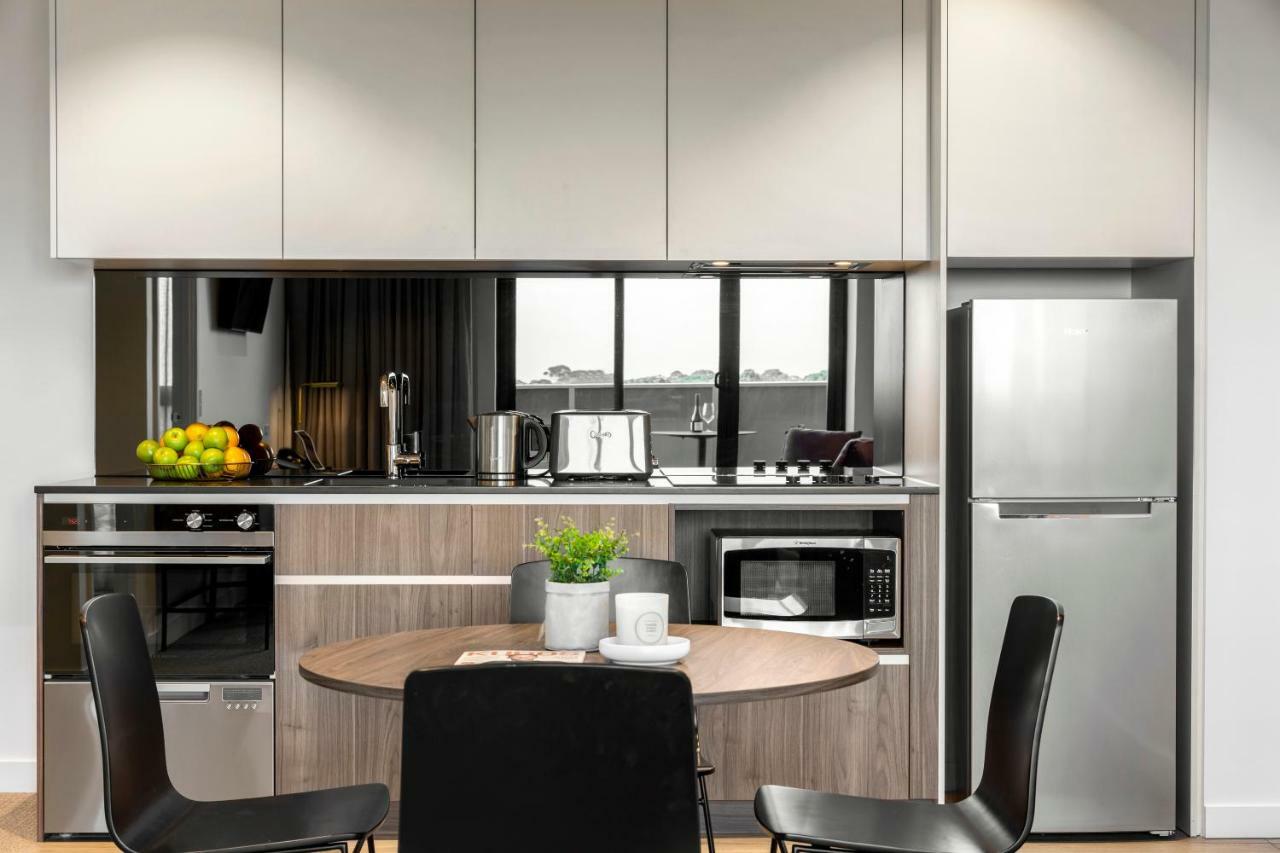 Quest Burwood East Aparthotel Bagian luar foto