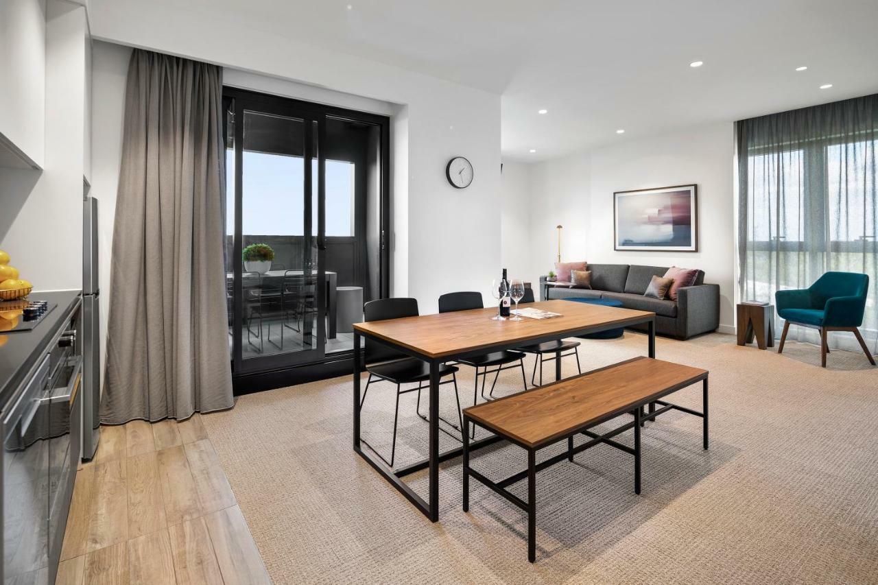 Quest Burwood East Aparthotel Bagian luar foto